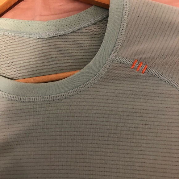 Lululemon Mens Metal Vent Tech Short Sleeve Medium Aquamarine Stripe - Picture 6 of 6